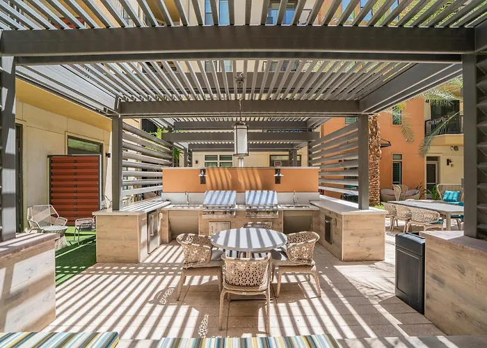 Boulevard Modern Roosevelt Row 1br Pool Gym 1 Phoenix