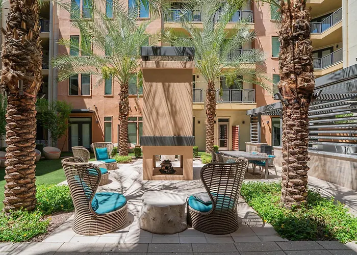Apartment Boulevard Modern Roosevelt Row 1br Pool Gym 1 *