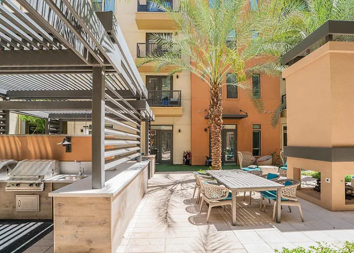 Boulevard Modern Roosevelt Row 1br Pool Gym 1 Apartment Phoenix